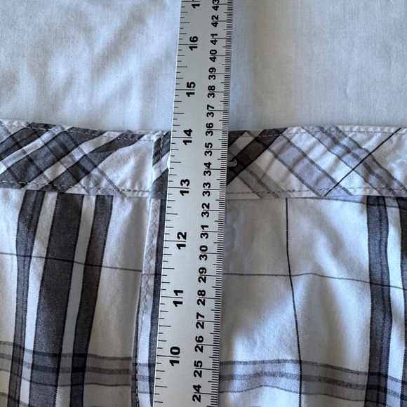 Wrangler Men's 42‎ Lightweight Plaid Cargo Walking Shorts White/Gray Outdoor - Picture 9 of 12